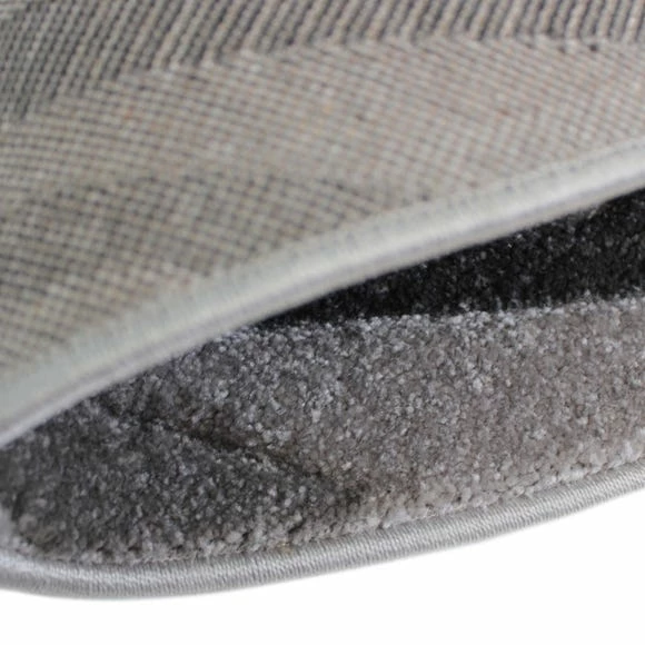 Dunelm Mirage Circle Rug 6 Dunelm Mirage Circle Rug - Image 4