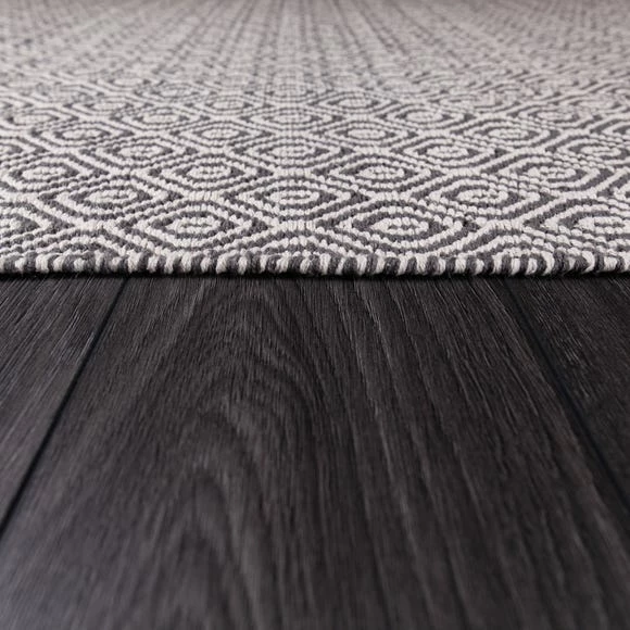 Dunelm Diamond Weave Grey Doormat 5 Dunelm Diamond Weave Grey Doormat - Image 3