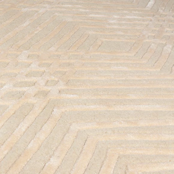 Dunelm Exclusive Diamonds Wool Rug 5 Dunelm Exclusive Diamonds Wool Rug - Image 3