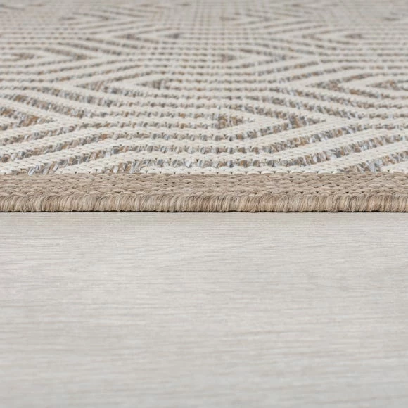 Dunelm Bellizi Indoor Outdoor Rug 6 Dunelm Bellizi Indoor Outdoor Rug - Image 4