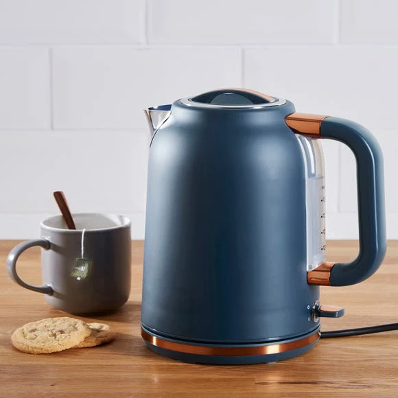 Dunelm 1.7L 3.kW Matt Navy & Copper Jug Kettle 3 Dunelm 1.7L 3.kW Matt Navy & Copper Jug Kettle