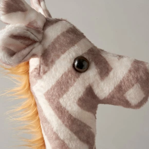 Dunelm Giraffe Door Stop 5 Dunelm Giraffe Door Stop - Image 3