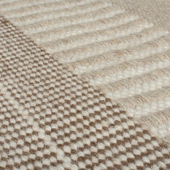 Dunelm Serena Stripe Rug 5 Dunelm Serena Stripe Rug - Image 3