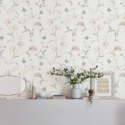 Holly Willoughby Samira Summer Wallpaper