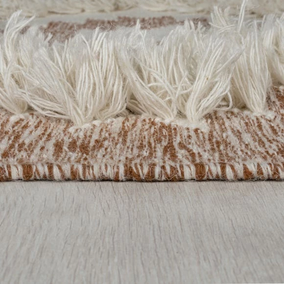 Dunelm Exclusive Amrita Wool Handwoven Rug 6 Dunelm Exclusive Amrita Wool Handwoven Rug - Image 4