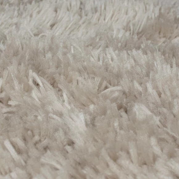 Dunelm Polar Shaggy Circle Rug 5 Dunelm Polar Shaggy Circle Rug - Image 3