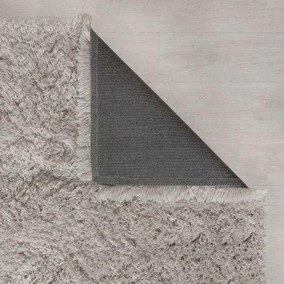 Dunelm Polar Shaggy Rug 7 Dunelm Polar Shaggy Rug - Image 5
