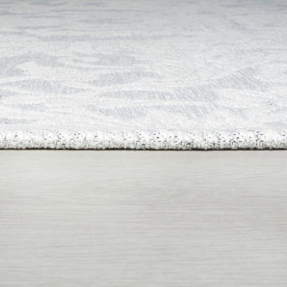 Dunelm Dorma Winchester Chenille Runner 6 Dunelm Dorma Winchester Chenille Runner - Image 4