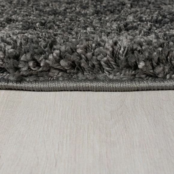 Dunelm Slumber Shaggy Circle Rug 6 Dunelm Slumber Shaggy Circle Rug - Image 4