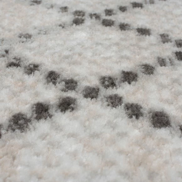 Dunelm PractiRug Sadie Washable Patterned Runner 5 Dunelm PractiRug Sadie Washable Patterned Runner - Image 3