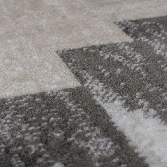 Dunelm PractiRug Millie Washable Aztec Rug 5 Dunelm PractiRug Millie Washable Aztec Rug - Image 3