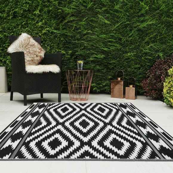 JVL Aztec Reversible Plastic Woven Indoor Outdoor Rug 3 JVL Aztec Reversible Plastic Woven Indoor Outdoor Rug